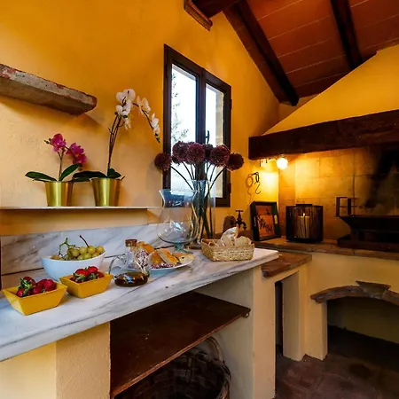 Villa Amore, A Romantic Hilltop In *
